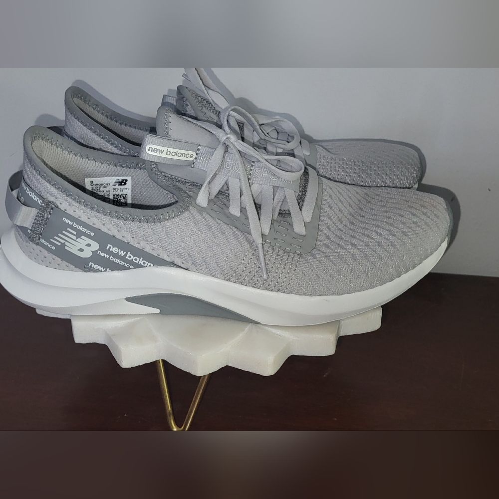 New Balance Womens Women's DynaSoft Nergize Sport V2 Size 9